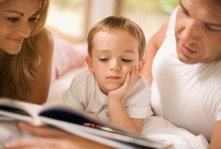 Kako brzo i pravilno naučiti dijete da čita slogove kod kuće: preporuke učitelja i roditelja, mali trikovi Igre koje će stalno razvijati djetetovu vještinu čitanja